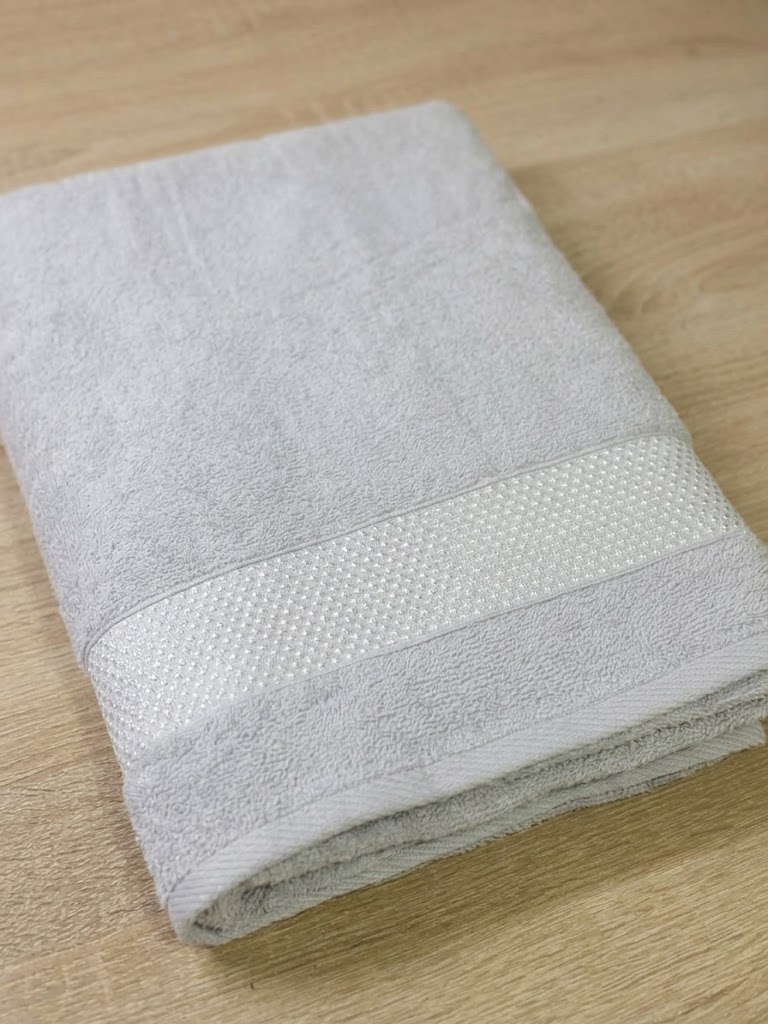 Рушник махровий  50*90 (бордюр ХРУСТАЛИКИ) (СВІТЛО - СІРИЙ)